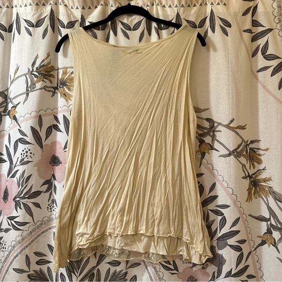 DKNY//JEANS Lacy sleeveless top size XL gold - Picture 3 of 3